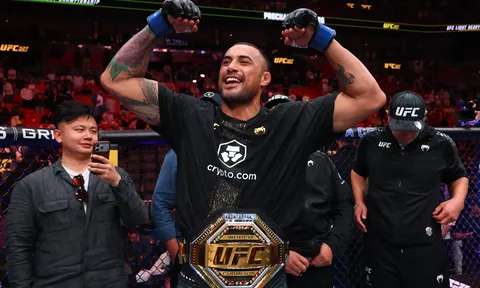 Carlos Ulberg làm mất đai vô địch ngay sau đêm đăng quang tại UFC 327