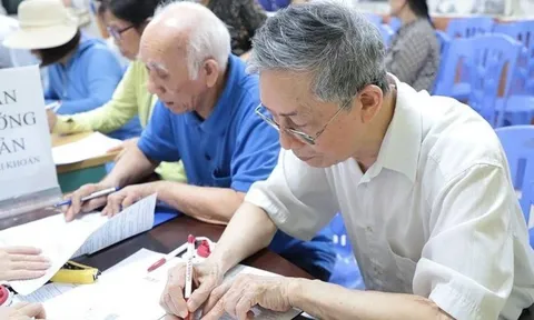 Người hưởng lương hưu thấp sẽ được nâng lên 3,8 triệu đồng/tháng: Chính sách mới áp dụng từ 2026