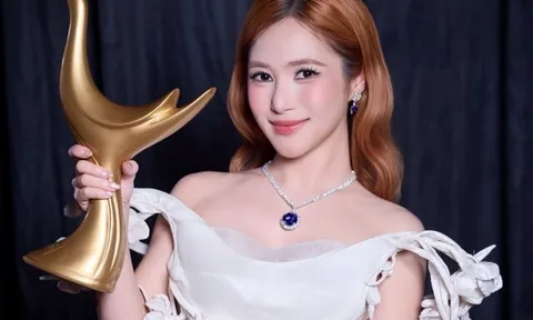 Hương Tràm nhận giải "Album của năm" tại Cống hiến 2016: "Tôi không cho rằng chiến thắng này chỉ đến từ may mắn"