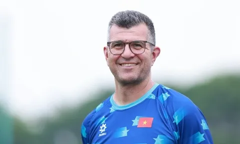 HLV Cristiano Roland tiết lộ lý do U17 Việt Nam thắng 10-0