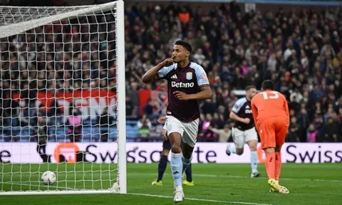 Thua thảm Aston Villa, HLV Bologna vẫn tự hào về hành trình đã qua