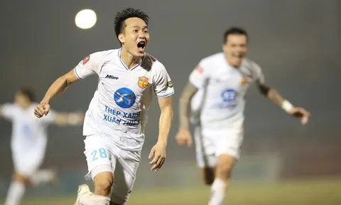 Nam Định trói chân bộ ba trụ cột bằng hợp đồng dài hạn