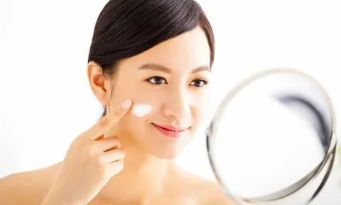 Bí quyết giữ da mịn ở tuổi 35: Chăm từ bên trong và tối giản skincare