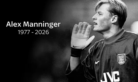 Buffon viết tâm thư, Arsenal tiếc thương Manninger