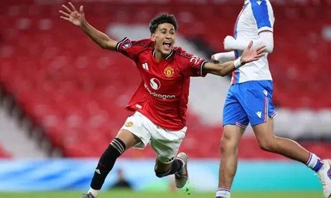 Rio Ferdinand ca ngợi JJ Gabriel và Chido Obi là tương lai MU