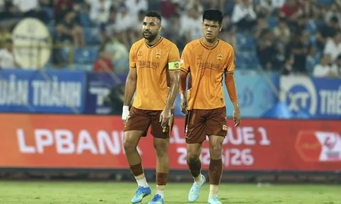 HAGL tác động đến ngôi vương V-League dù đang đua trụ hạng