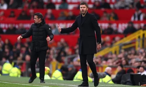 Carrick thay 4 vị trí để Man Utd khuất phục Chelsea