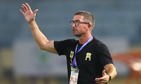 HLV Harry Kewell chưa hài lòng dù Hà Nội FC thắng đậm