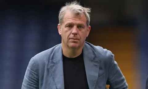 Fan Chelsea nổi đóa vì Todd Boehly trục lợi giá vé