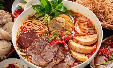 Cách nấu bún bò huế ngon tại nhà