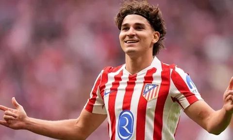 Tin đồn chuyển nhượng tối 19/4: Barca săn đuổi Julian Alvarez; PSG đàm phán mua Martinelli