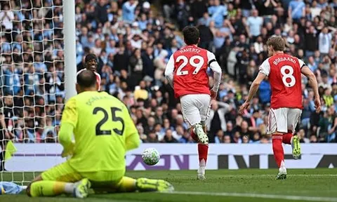 Pep dự đoán sai lầm của Donnarumma trước vài phút
