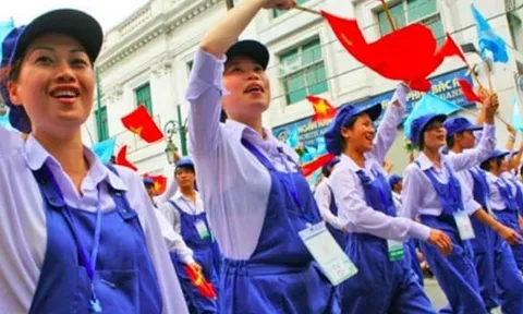 Từ nay, người lao động nghỉ việc được nhận 5 khoản tiền quan trọng, ai cũng cần biết