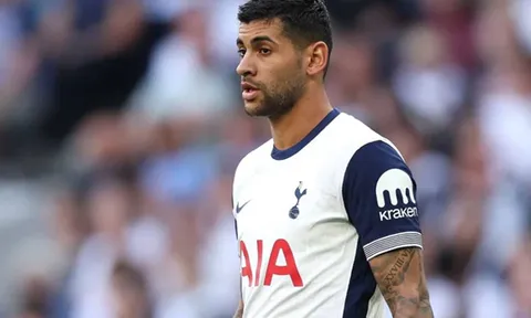 Tottenham chốt giá bán Cristian Romero cho Man Utd