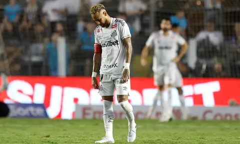Neymar đáp trả gắt sau khi bị cổ động viên Santos la ó