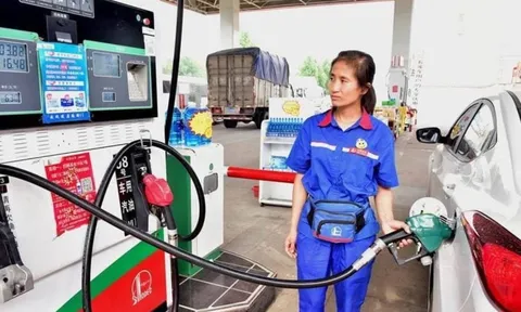 Đổ đầy bình xăng hay chỉ nửa bình tốt hơn? Nhiều chủ xe không biết, làm sai có thể gây hại cho xe