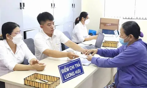 Thông tin mới về BHXH: Cảnh báo nguy cơ bị tạm dừng chi trả lương hưu hằng tháng