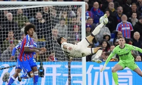 Hòa Crystal Palace, West Ham chính thức đẩy Wolves xuống hạng