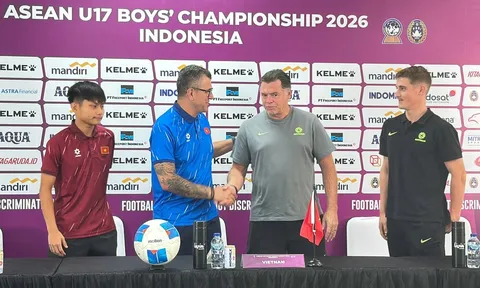 HLV Roland tuyên bố U17 Việt Nam sẵn sàng đấu Australia