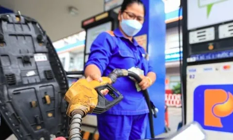 Giá xăng dầu đồng loạt giảm mạnh: Dầu giảm hơn 3.000 đồng/lít, thị trường biến động ra sao?