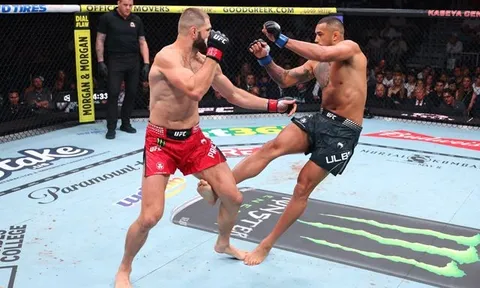 Jiri Prochazka thừa nhận sai lầm chí mạng: Nương tay với Carlos Ulberg tại UFC 327