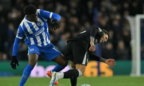Màn trình diễn trước Chelsea mở đường cho Baleba đến MU