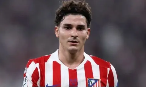Barca quyết tâm chiêu mộ Julian Alvarez với mức phí 120 triệu Euro