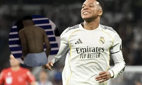 Đi thẳng vào phòng thay đồ, Mbappe bị fan Real la ó