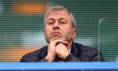 Abramovich kiện ra Tòa án châu Âu vụ tiền bán Chelsea