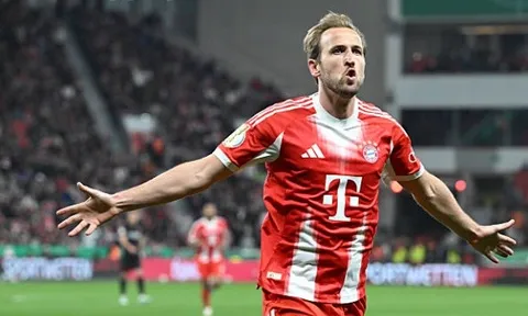Kane lập công, Bayern nhấn chìm Leverkusen để vào chung kết