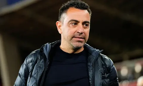 Chelsea trảm tướng, Xavi sẵn sàng tới Ngoại hạng Anh