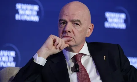 FIFA gạt phăng đề xuất để Ý thay Iran dự World Cup