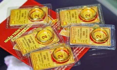 Giá vàng hôm nay 23/4 giảm sâu: Xu hướng lao dốc còn tiếp diễn?