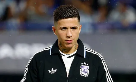 Thương vụ Enzo Fernandez là bài học chuyển nhượng đắt giá cho Liverpool