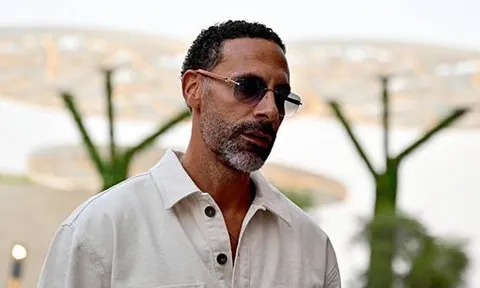 Rio Ferdinand rao bán biệt thự 10,5 triệu bảng để rời Anh