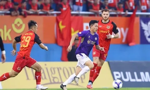Văn Quyết lên tiếng, Hà Nội FC thắng nghẹt thở Ninh Bình