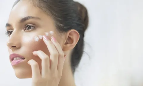 Làm đẹp tại nhà theo cách khoa học: tận dụng nguyên liệu tự nhiên để nuôi dưỡng làn da căng bóng