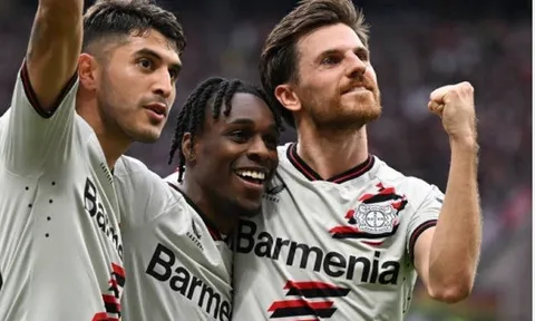 Đại thắng Frankfurt, Leverkusen giữ chuỗi bất bại phi thường