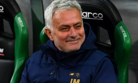 Mourinho có thể đến giải cứu đại gia EPL