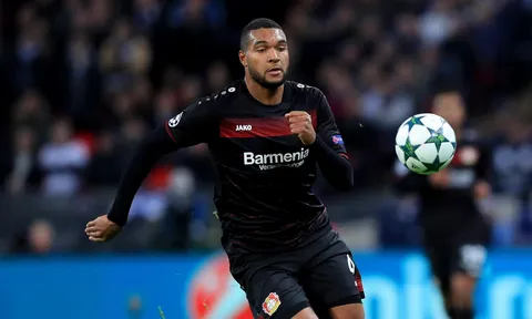 Leverkusen làm khó Bayern