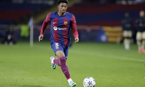 Xavi gây áp lực lên thần đồng