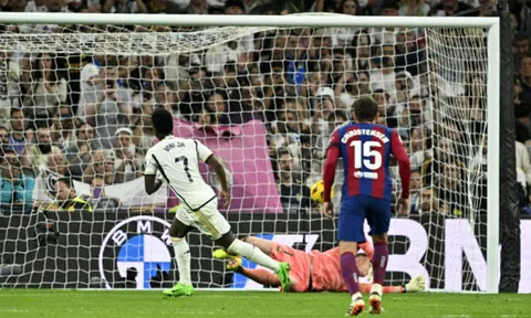 Người hâm mộ La Liga nên bớt 'tiêu chuẩn kép'