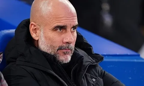 Pep: "Các bạn là một đội toàn những cầu thủ béo"