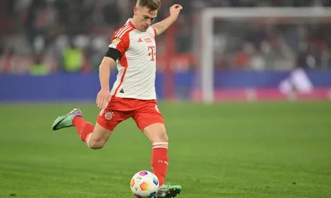 Kimmich đang chờ động thái từ Bayern