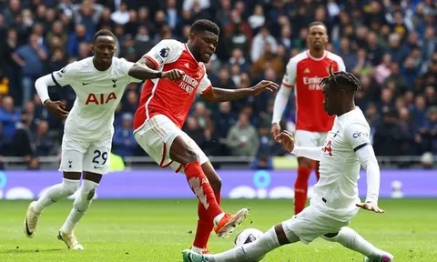 "Arsenal có hàng phòng ngự quá tốt, tôi đang thực sự bốc khói"