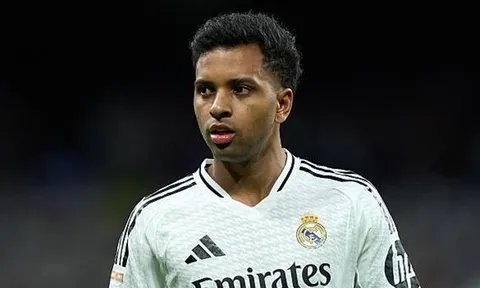 Chuyển nhượng tối 15/5: Real tính bán Rodrygo; Liverpool sắp "chốt" Frimpong