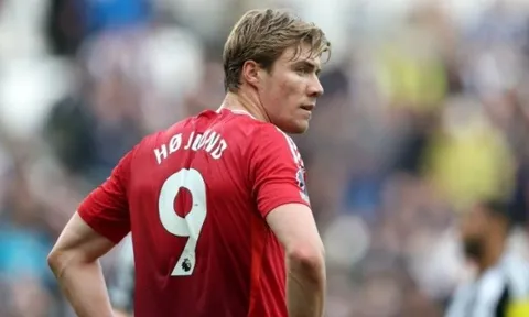Chuyển nhượng sáng 16/5: Tương lai bất định của Hojlund; Liverpool nhận báo giá Milos Kerkez