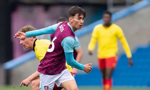 Brandon Ly - Sao trẻ Burnley khao khát khoác áo ĐT Việt Nam là ai?