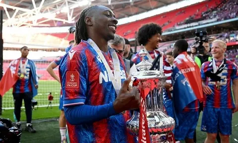Bayern Munich tiếp tục săn đón ngôi sao của Crystal Palace, Eze