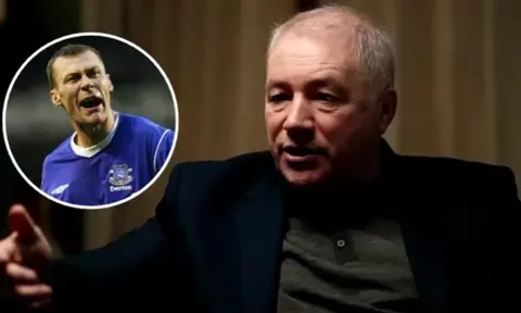 Ally McCoist chọn Duncan Ferguson là cầu thủ khó chơi nhất
